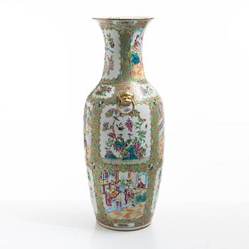 Golvvas, porslin, Kanton, Kina, 1800-tal.