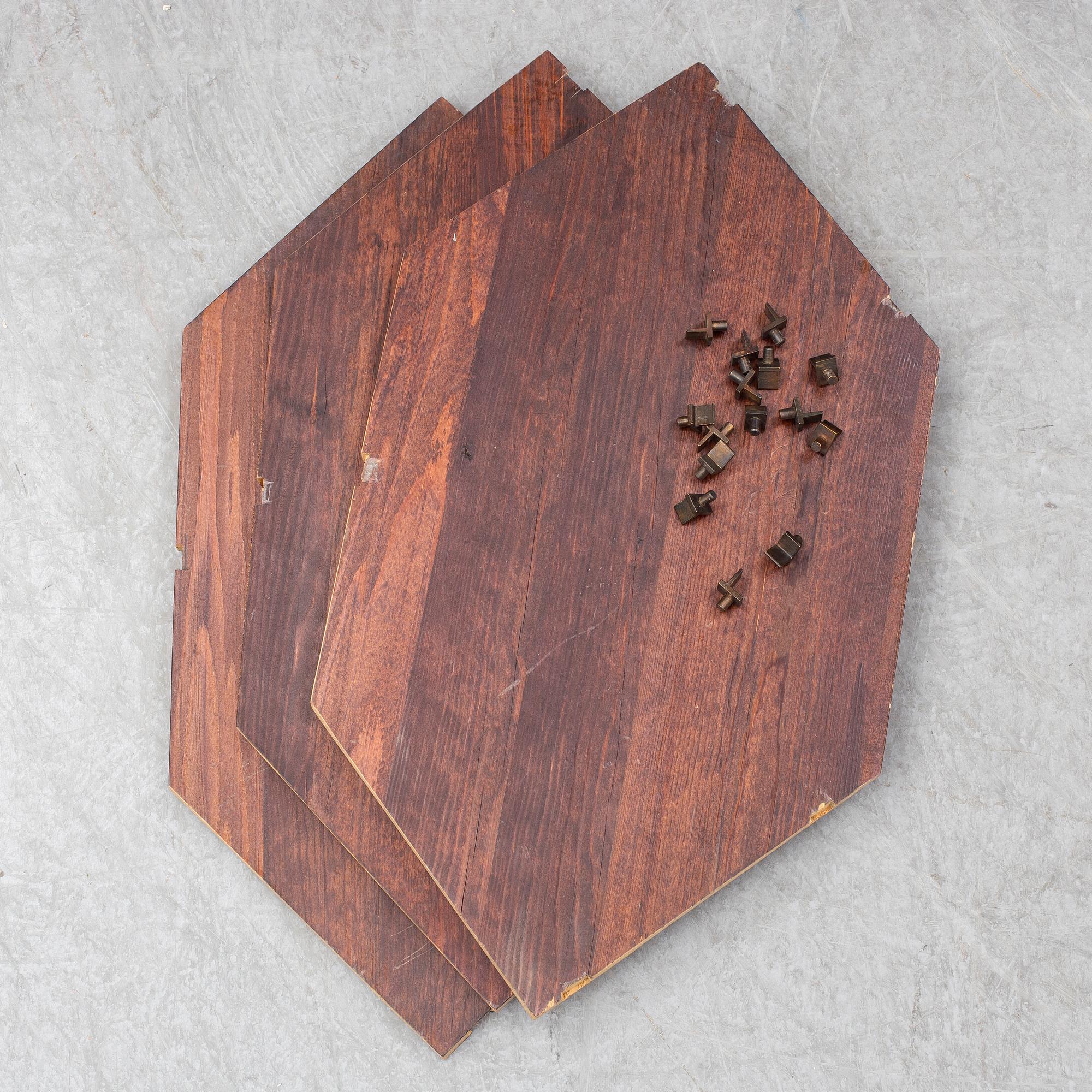 HÖRNBOKHYLLA,  1900-talets första hälft.