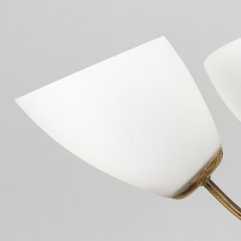 Paavo Tynell, taklampa, modell K1-12, Idman 1900-talets mitt.