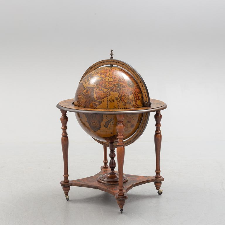 An end of the 20th century bar globe.