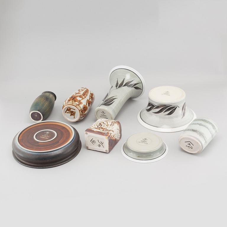 Eight pieces of stoneware, partly by Carl-Harry Stålhane, second half of the 20th century.