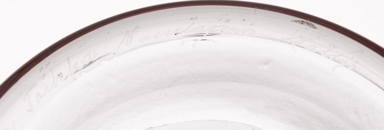 A Pinja art glass piece signed Oiva Toikka Nuutajärvi Notsjö from the 1960-/70s.