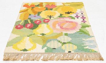 Ingegerd Silow, vävnad, "Fruktträdgården", rölakan, signerad IS, ca 122 x 83 cm.