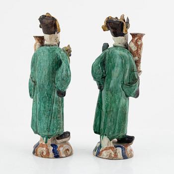 Figuriner, ett par, glaserad keramik, 1800-tal.