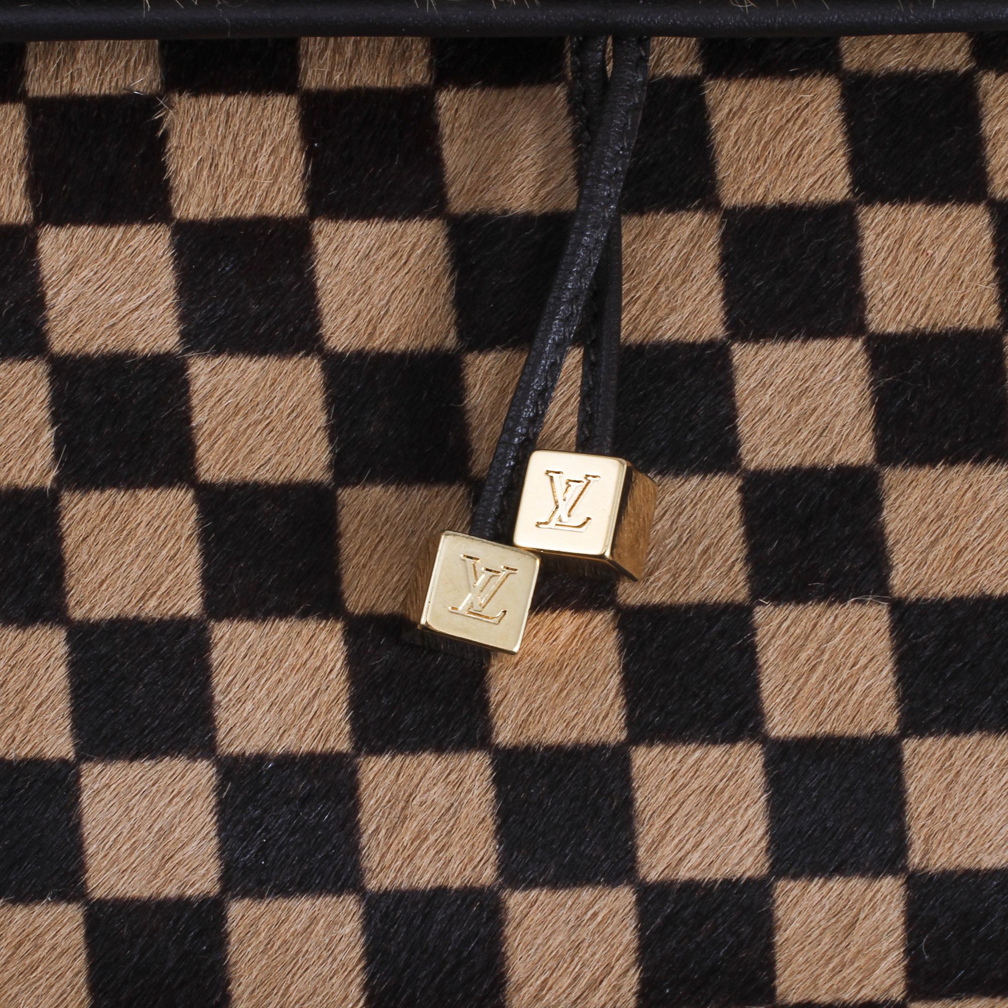 VÄSKA, "Damier Sauvage Gazelle Pochette", Louis Vuitton.
