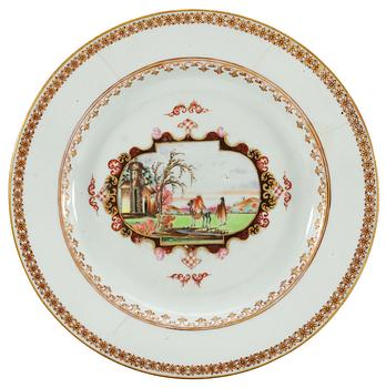 140. A polychrome plate, Qing dynastin. Qianlong (1736-95). After Meissen.