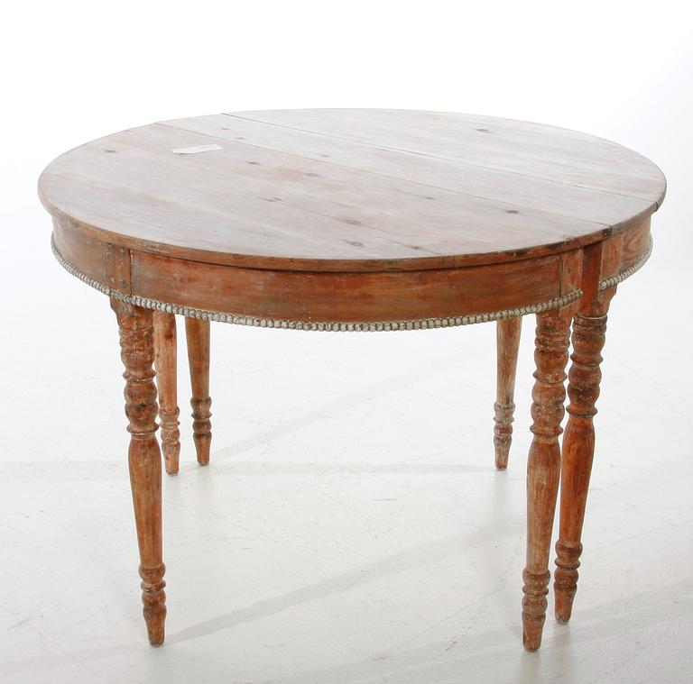 MÅNBORD, tvådelat. 1800-talets andra hälft.