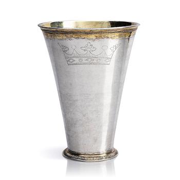 220. Anders Hafrin, bägare, delvis förgyllt silver, Göteborg möjligen 1726. Rokoko.