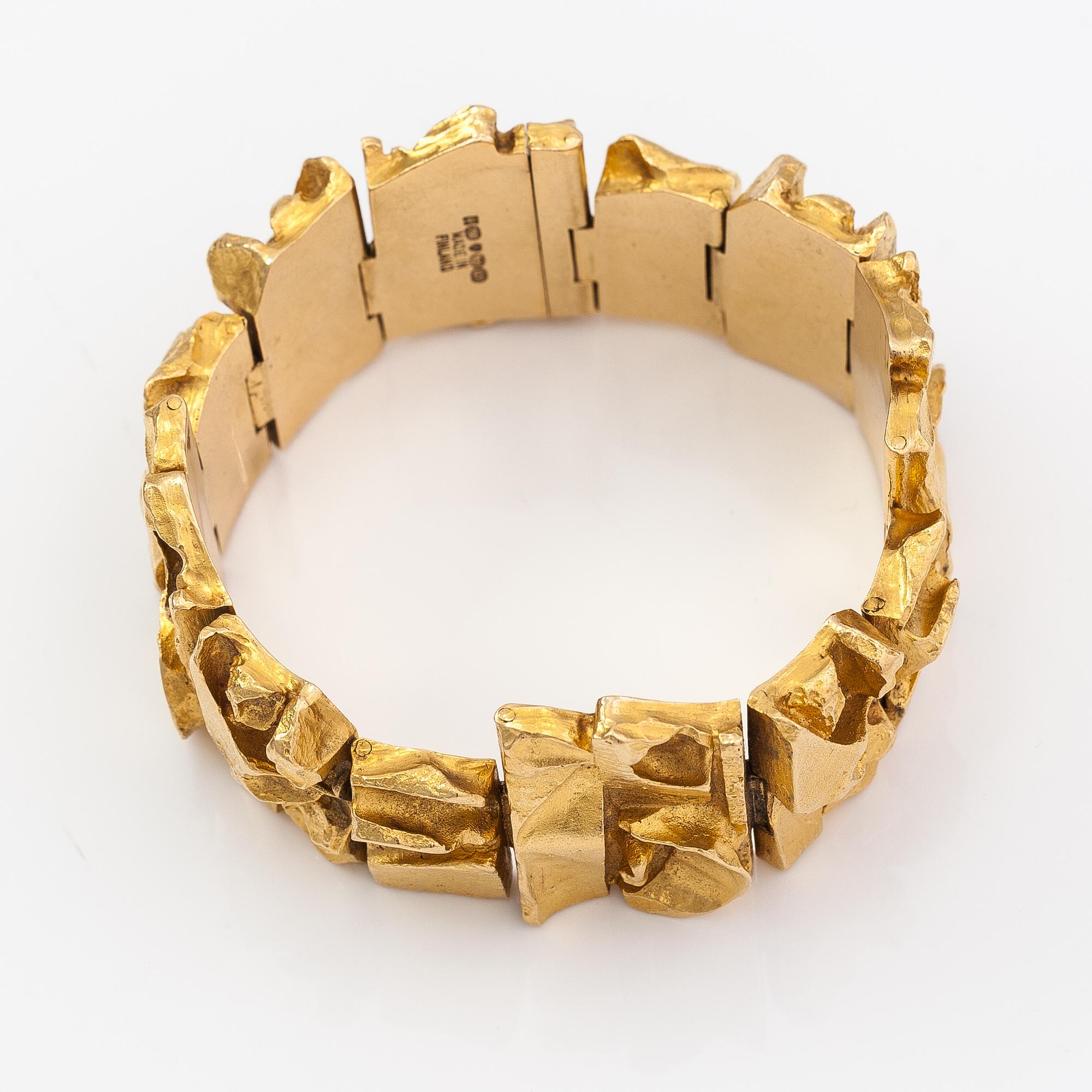 Björn Weckström, An 18K gold bracelet "Technotitlan". Lapponia 1969.