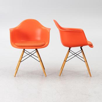 Charles & Ray Eames, karmstolar, 6 st, "Plastic armchair DAW", Vitra.