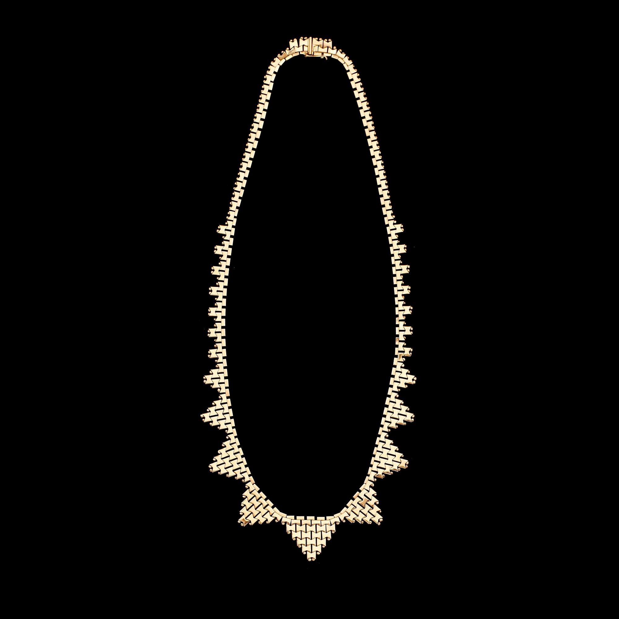 COLLIER, 18 k guld. Vikt 25 g.