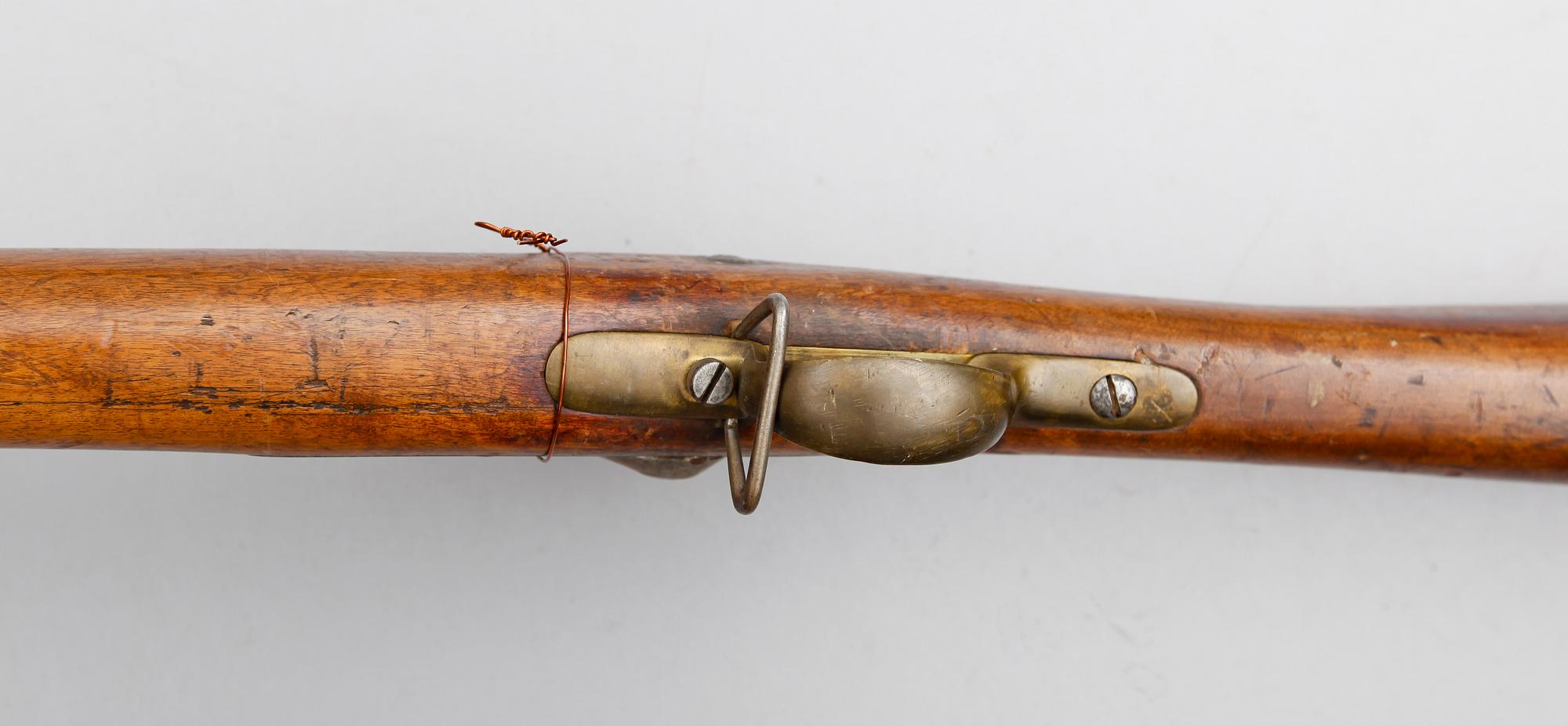 GEVÄR, 2 st, slaglås, 1800-tal.