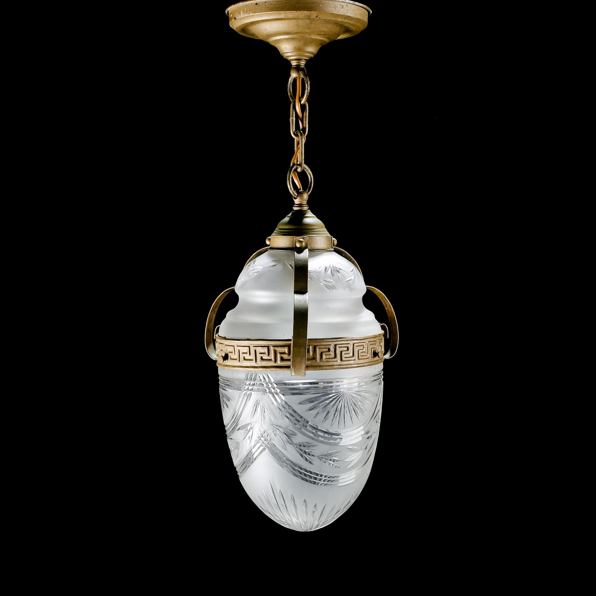 TAKLAMPA, omkring sekelskiftet 1900. Höjd 56 cm.