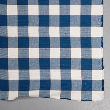 Tyg, "Gripsholmsruta". Inköpt på Firma Svenskt Tenn. 7.9 m.
