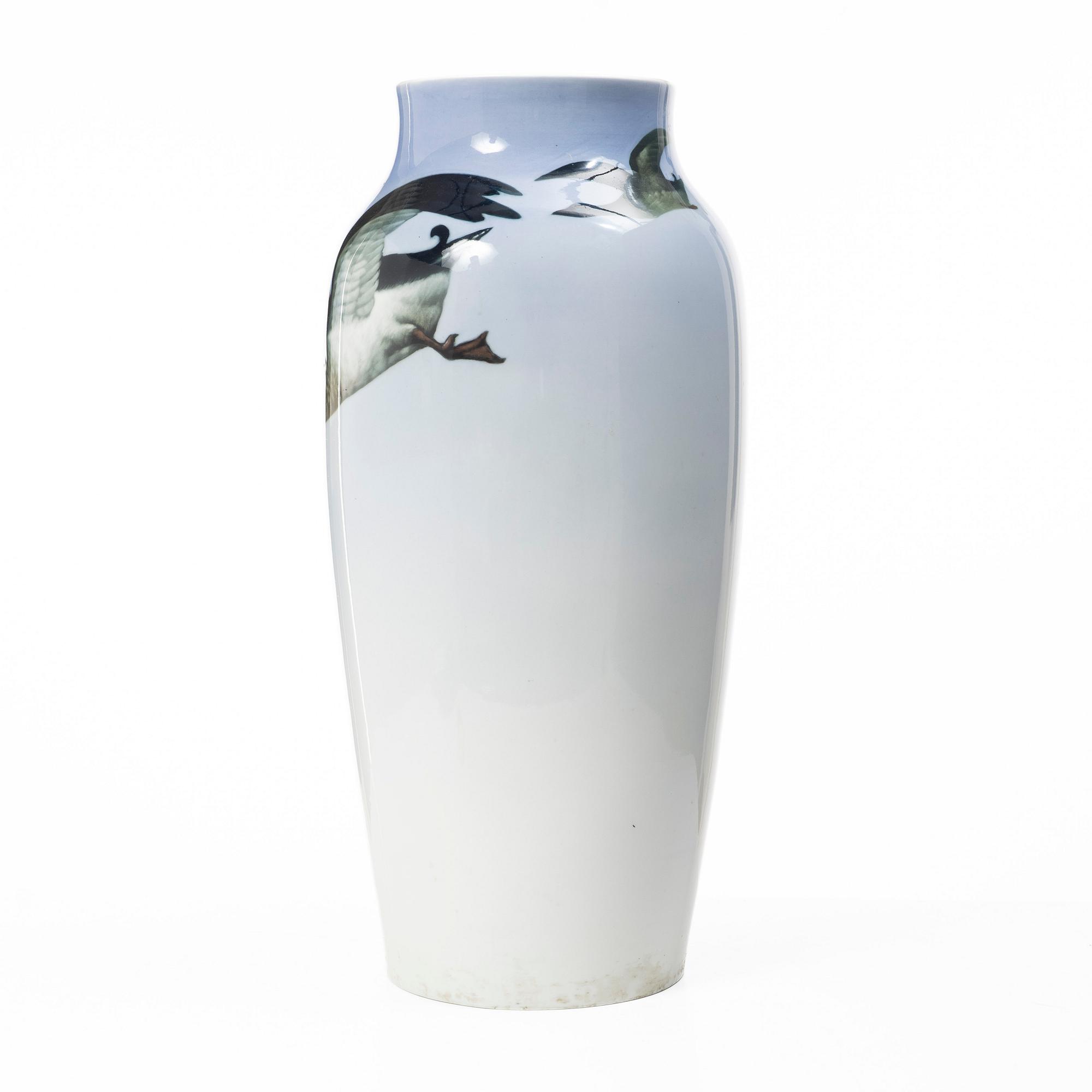 Nils Emil Lundström, An Art Nouveau porcelaine floor vase, Rörstrand, early 20th century.