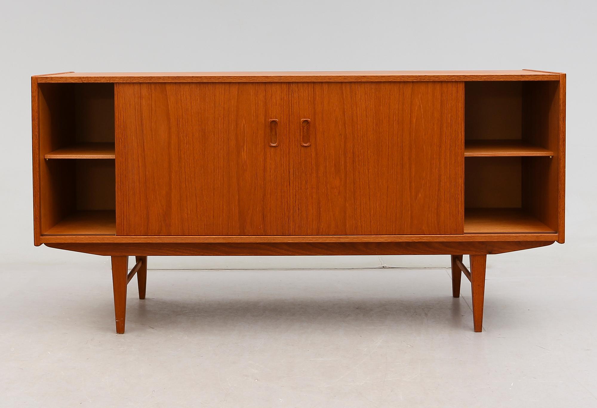 SIDEBOARD, 1900-talets andra hälft.