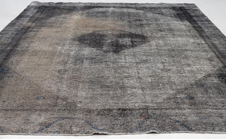 A Vintage design carpet, c. 378 x 289 cm.