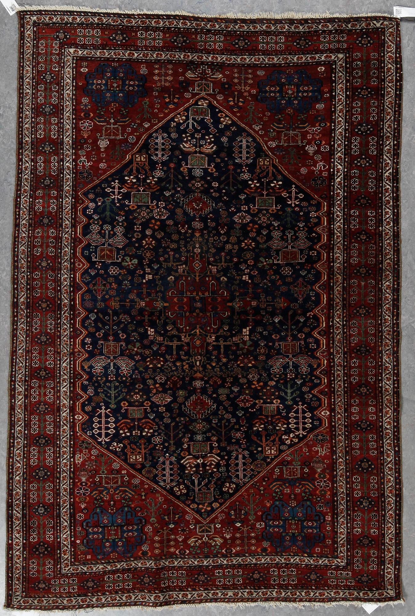 MATTA, möjligen Afshar, ca 213x142 cm.