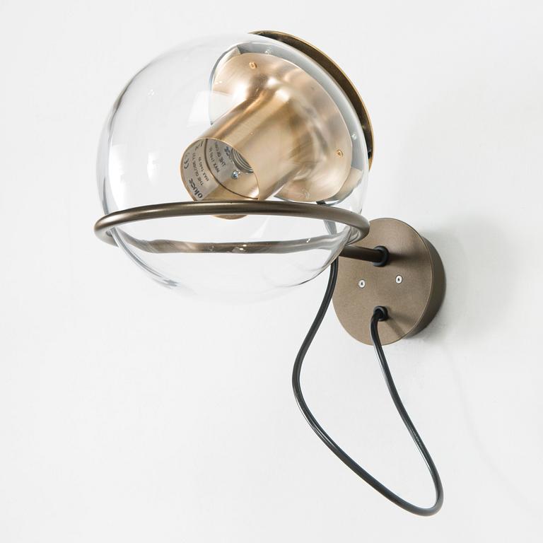 Joe Colombo, a 21st century 'The Globe 727' wall light, for Oluce.