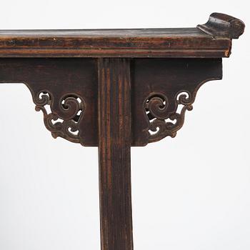 A large altar table (Qiaotouan), Qing dynasty.