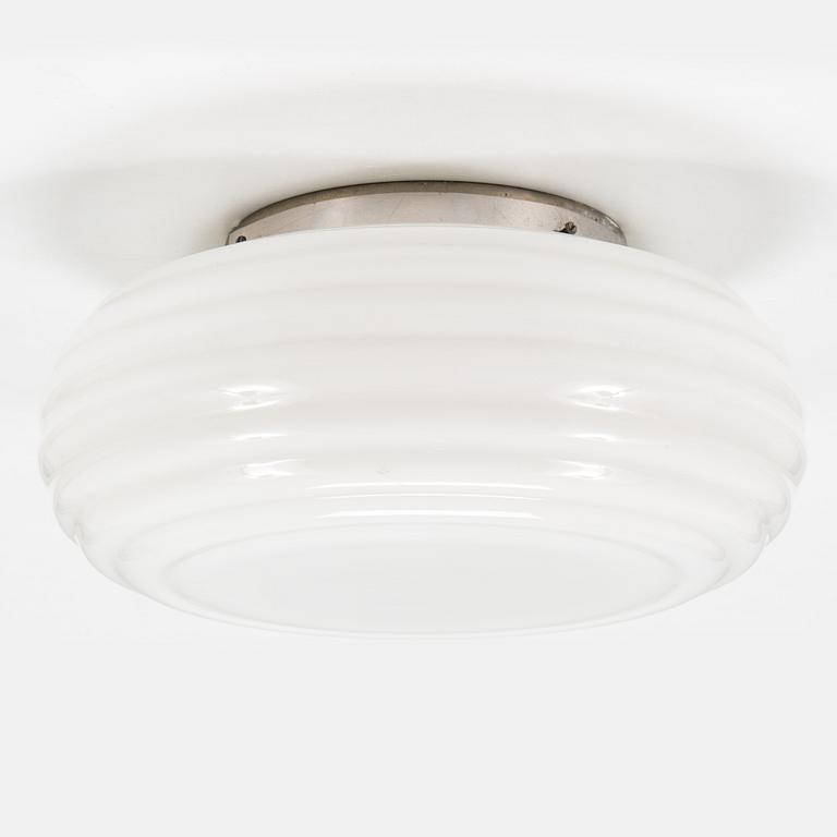 Paavo Tynell, a 1950's '1621' ceiling light for Taito.