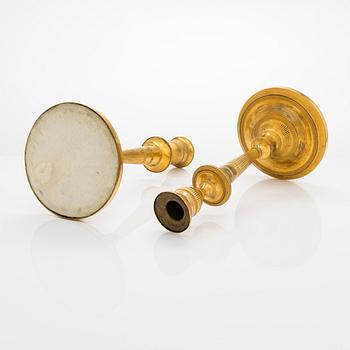 Kandelabrar, ett par och ljusstakar, ett par, Frankrike tidigt 1800-tal.