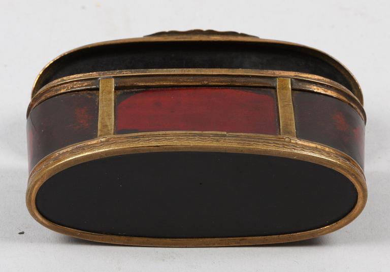 DOSA, lack, mässing, 1700/1800-tal.