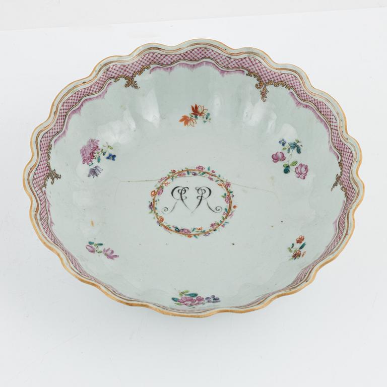 Ten Famille Rose porcelain pieces, China, Qing Dynasty, Qianlong (1736-95).