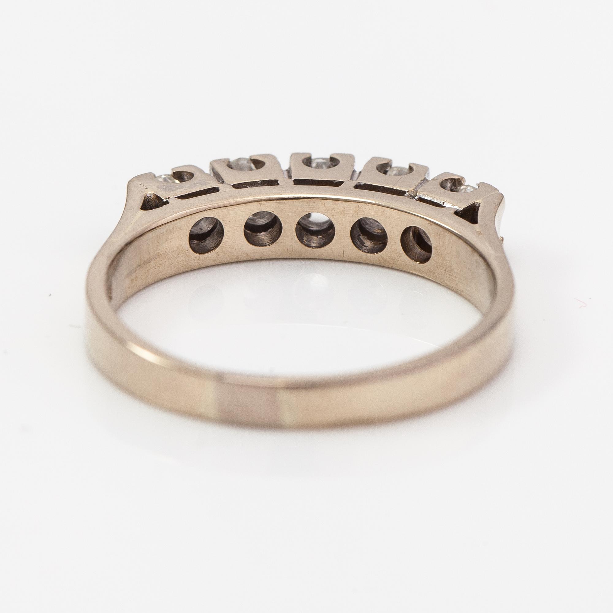 Ring, 18K guld, diamanter 0.34 ct tot enligt gravyr.