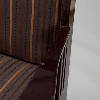 Bernhard Häkli, a pair of Finnish Jugend armchairs for Vihdin Puuseppäin Huonekaluliike 1911.