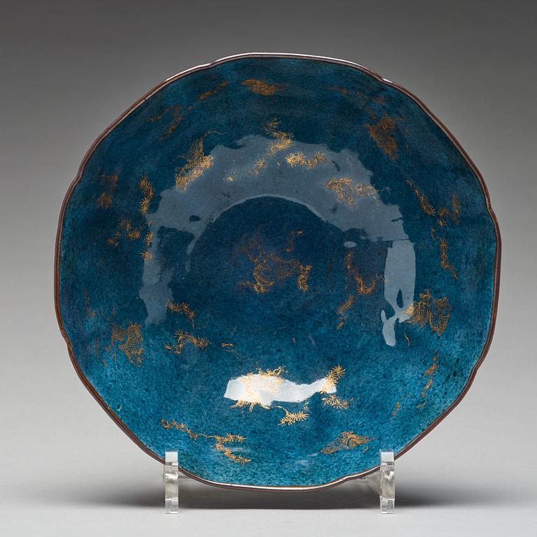 A powder blue bowl, Qing dynasty, 18th Century.