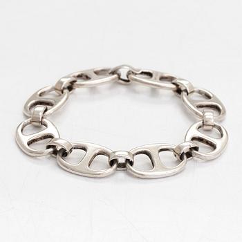Bertel Gardberg, armband, silver. Hopeatehdas Oy, Helsingfors, 1962.