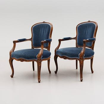 KARMSTOLAR, 1 par, rokokostil, 1900-talets första hälft.