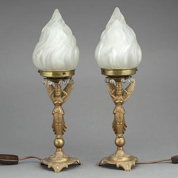 BORDSLAMPOR, ett par, 1900-talets andra kvartal.