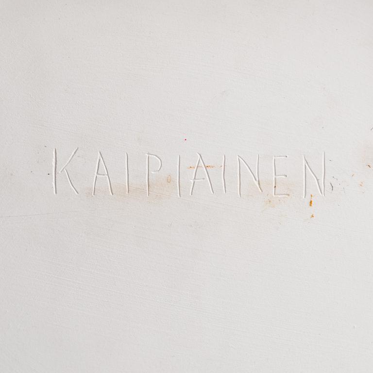 Birger Kaipiainen, koristevati, kivitavaraa, signeerattu Kaipiainen.