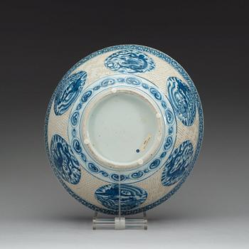 SKÅL, porslin. Ming dynastin, Wanli (1572-1620).