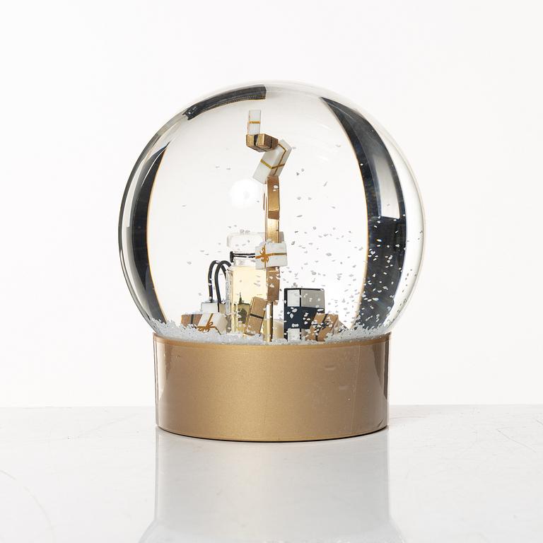 Chanel, snow globe.