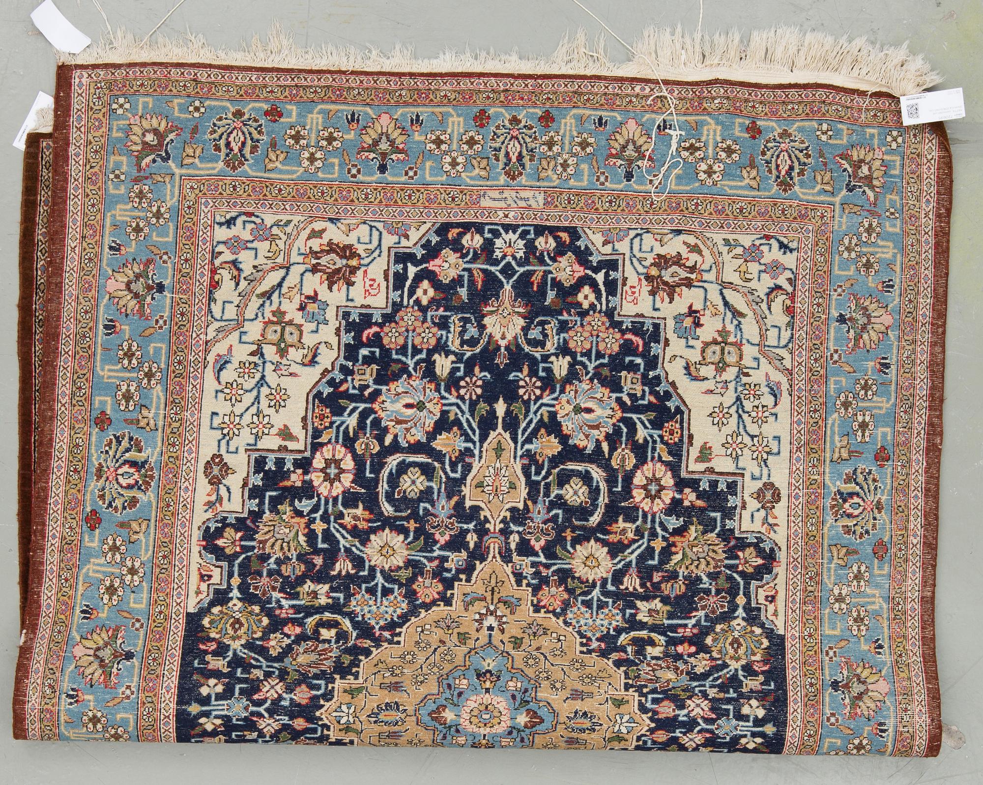 MATTA, sannolikt old Ghom.Ca 208,5x140 cm.