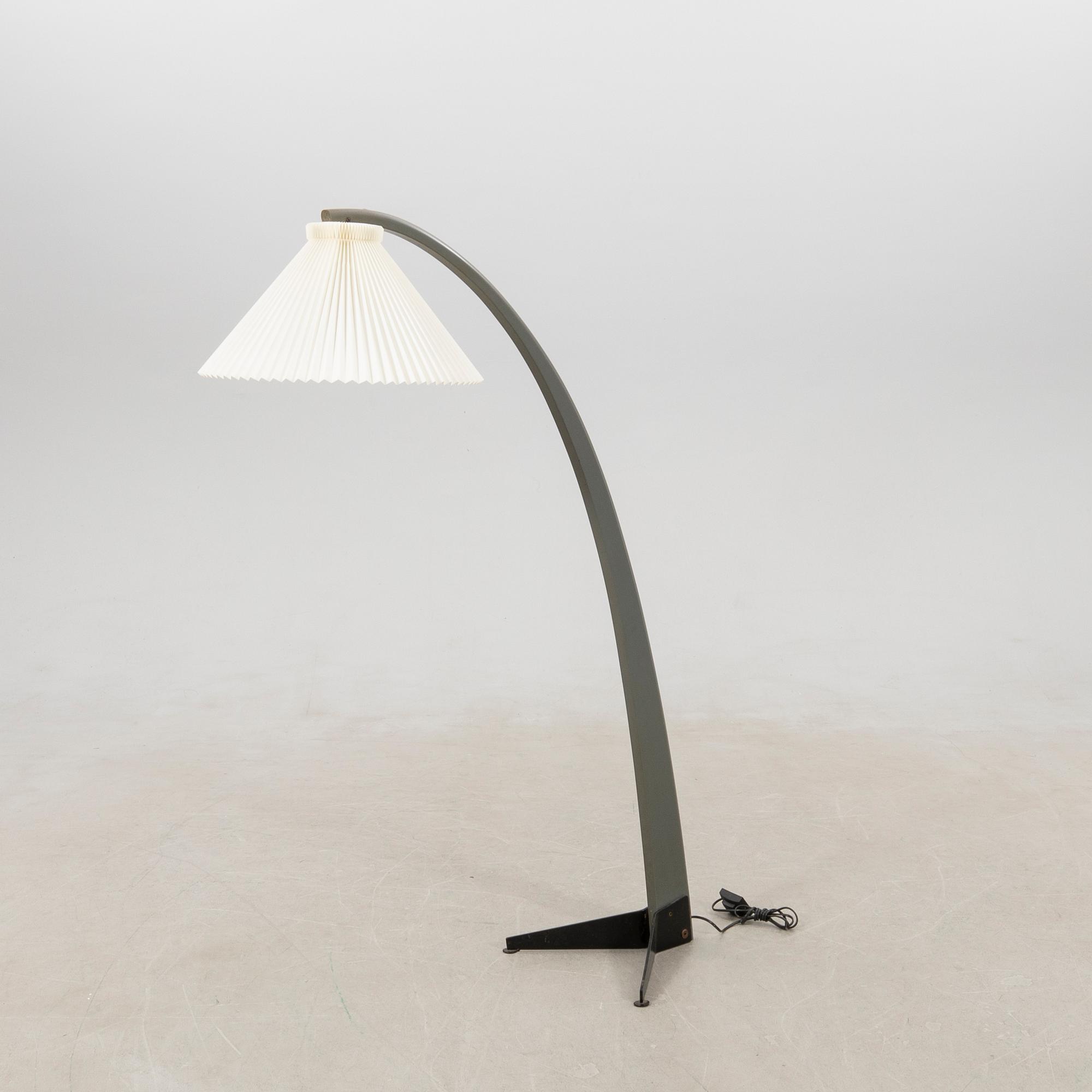 Mads Caprani golvlampa Danmark sent 1900-tal/2000-tal.