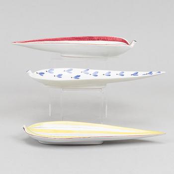 Stig Lindberg, three earthenware dishes, Gustavsberg studio.