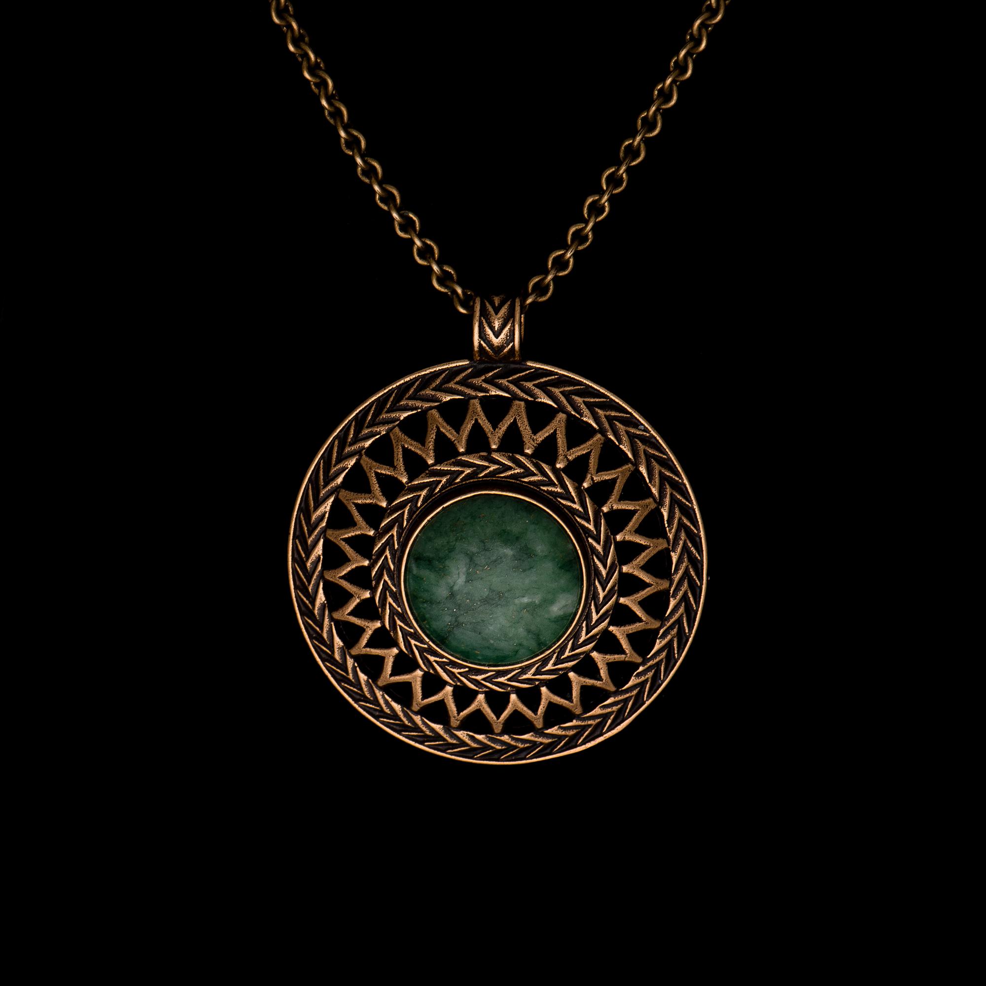 HALSSMYCKE, brons, chromdiopsid, Kalevala Koru.