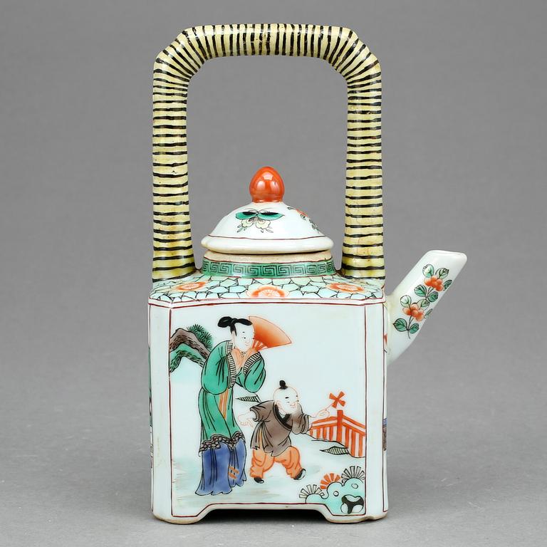 TEKANNA, Kina, porslin, 1800-1900-tal.
