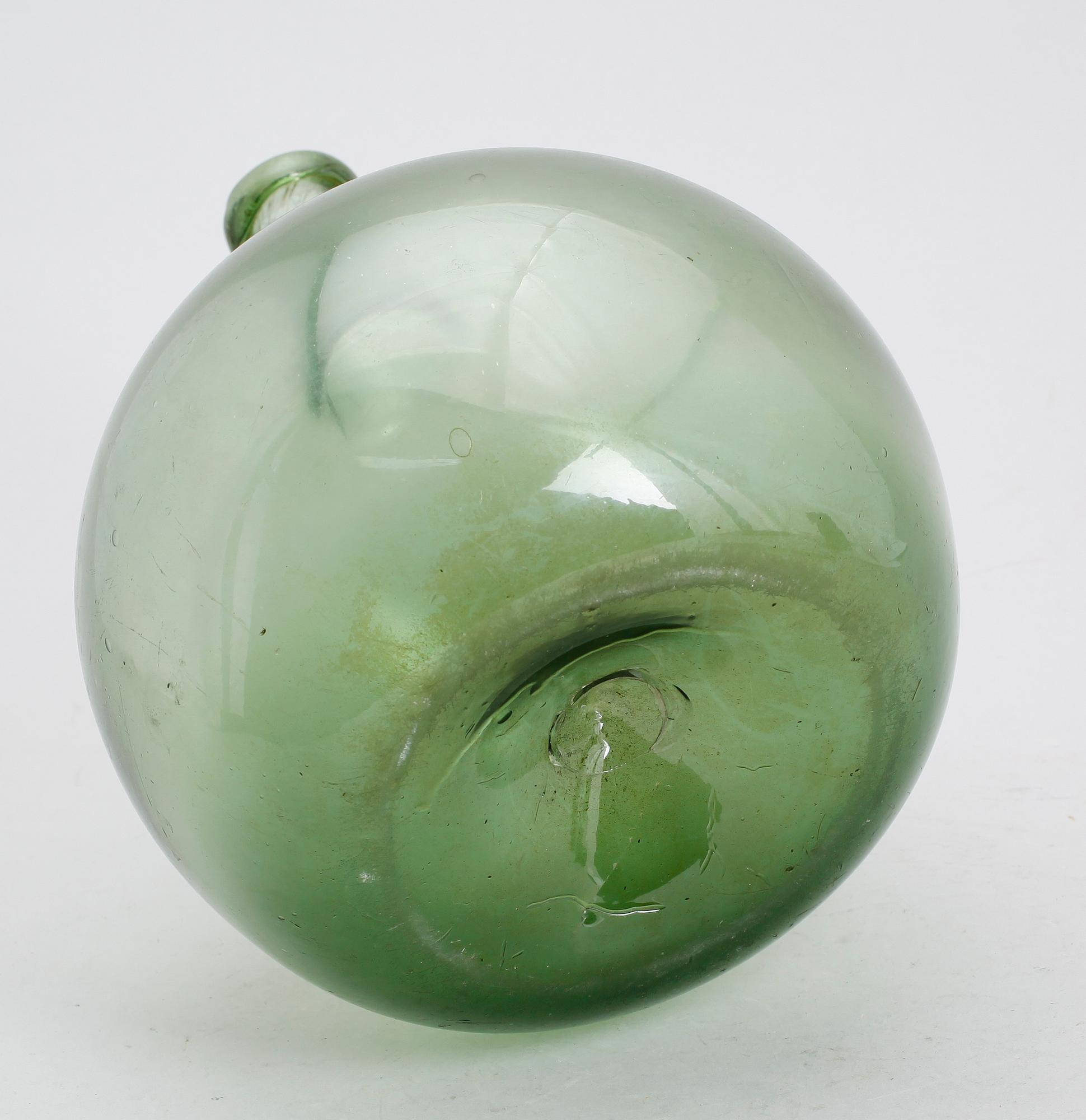 FLASKA, grönt glas, 1700-/1800-tal.