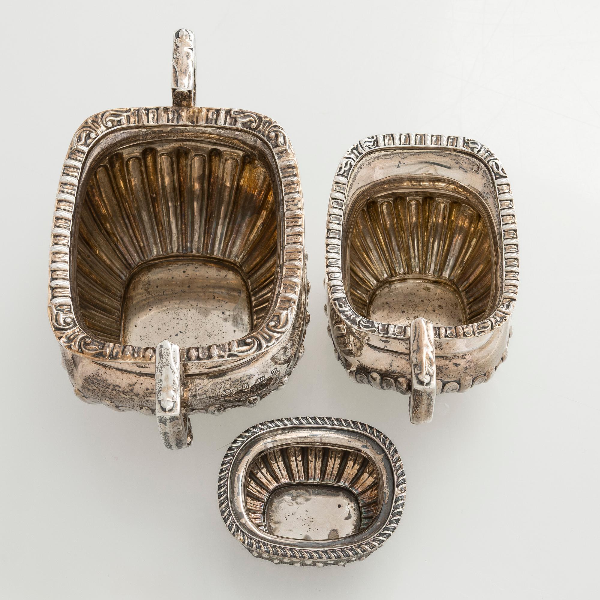 Sokerikko ja kermakko sekä suolakko, sterlinghopeaa, Englanti 1906-1912.