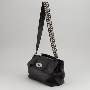 Mulberry an 'Edie Satchel' bag.