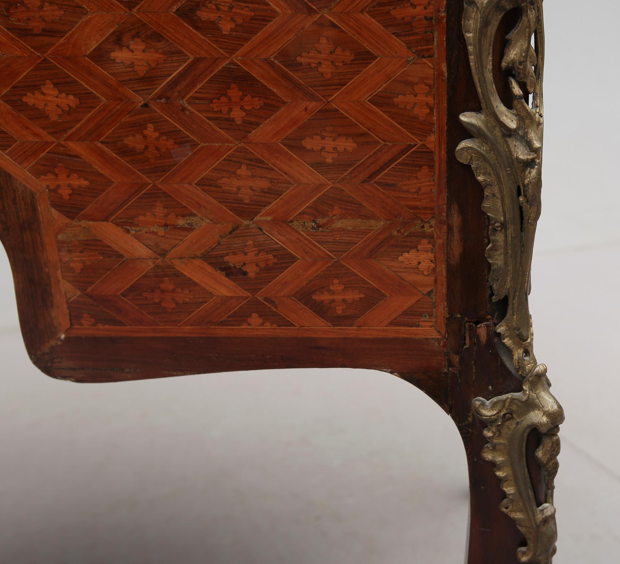 SKRIVBORD, Frankrike, sent 1700-tal.