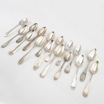 Skedar 16 st silver 17/1800-tal.