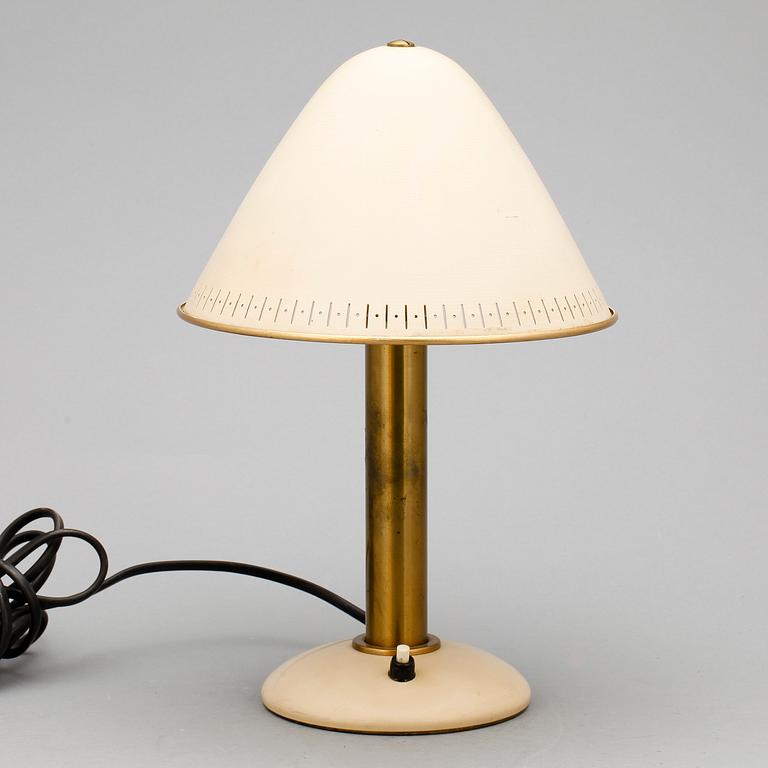 BORDSLAMPA, 1900-talets första hälft.