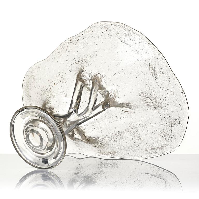 Oiva Toikka, a "Pinja" footed glass bowl, Nuutajärvi, Notsjö, Finland, probably 1980s.
