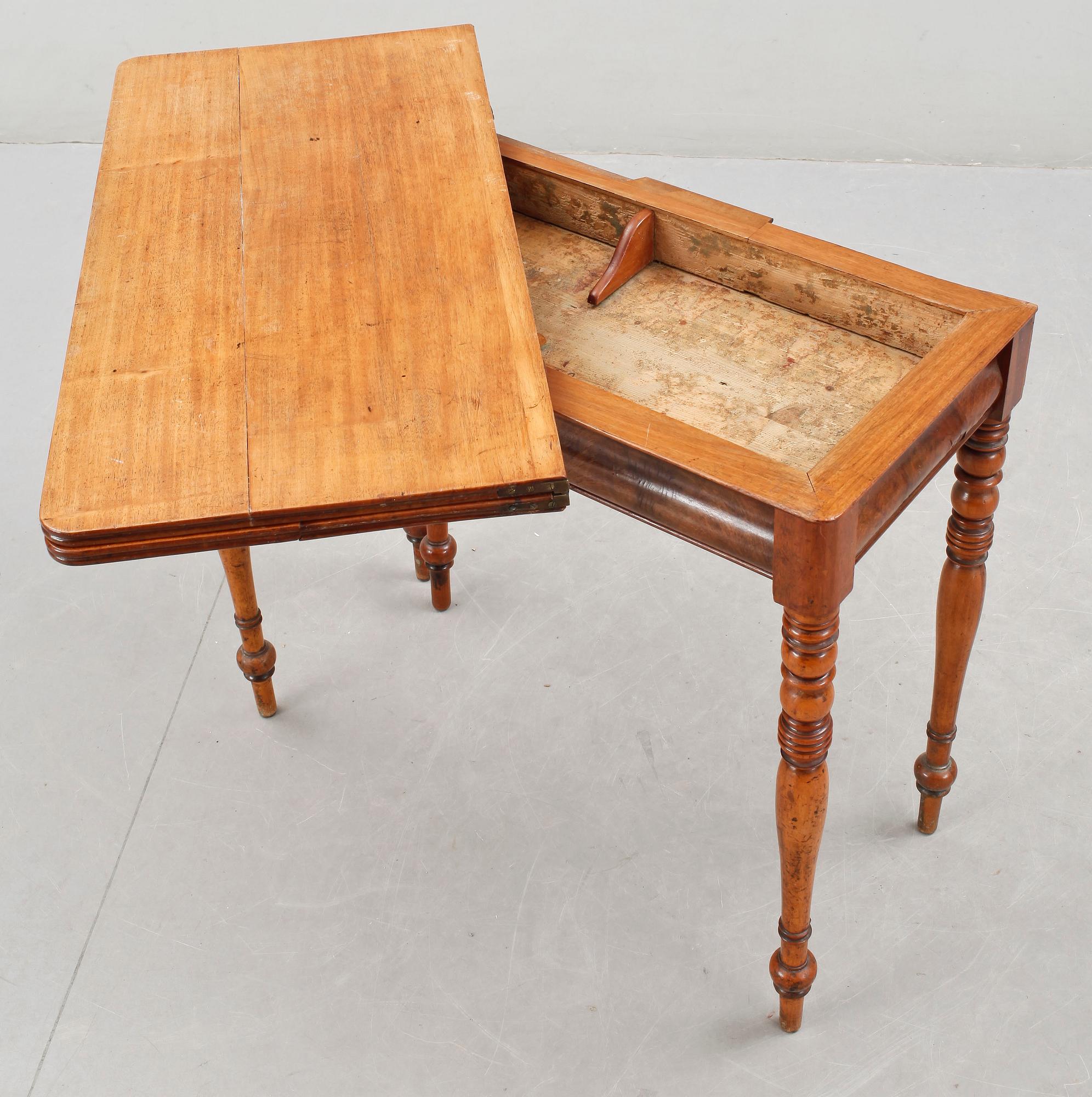 SPELBORD, senempire, 1800-talets mitt.
